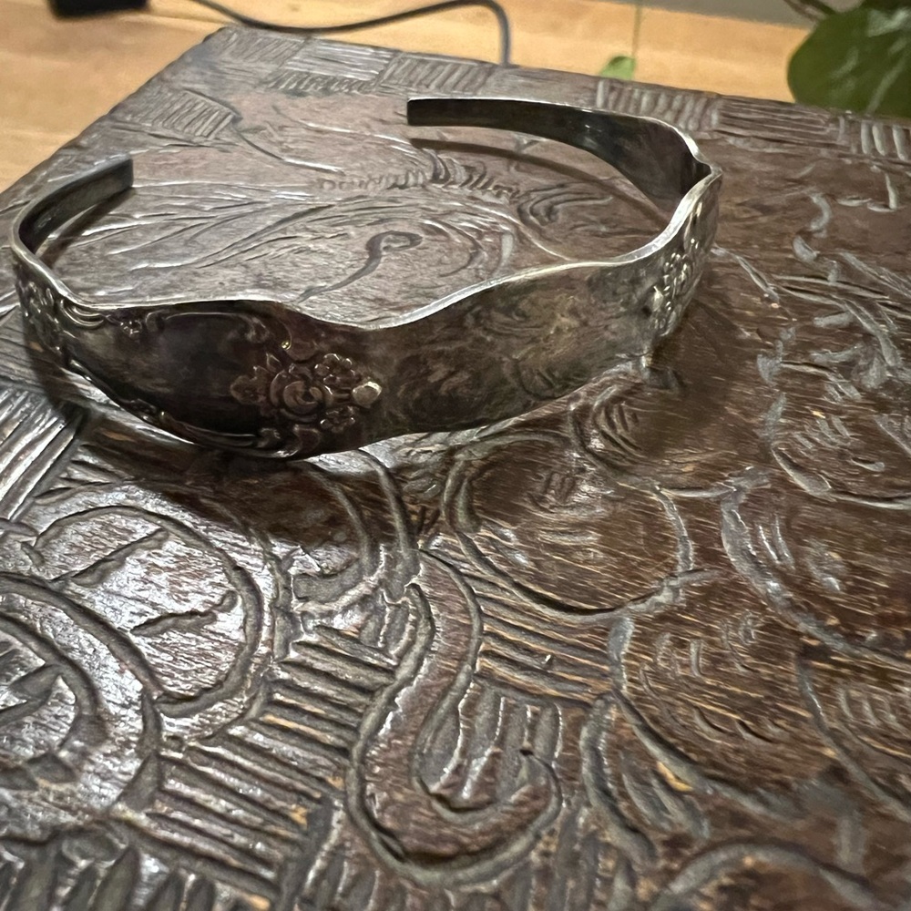 Vintage Silver Floral recycled bracelet